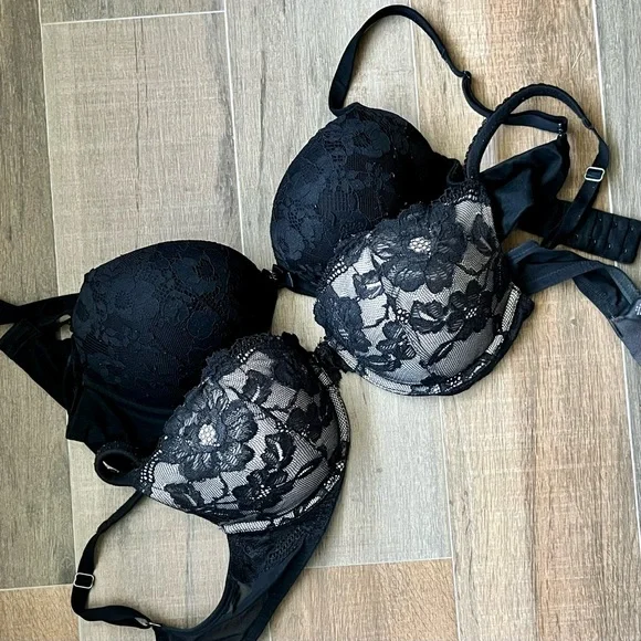 Soutien-gorge Victoria's Secret 36C Push-up Noir - Occasion Très Bon état